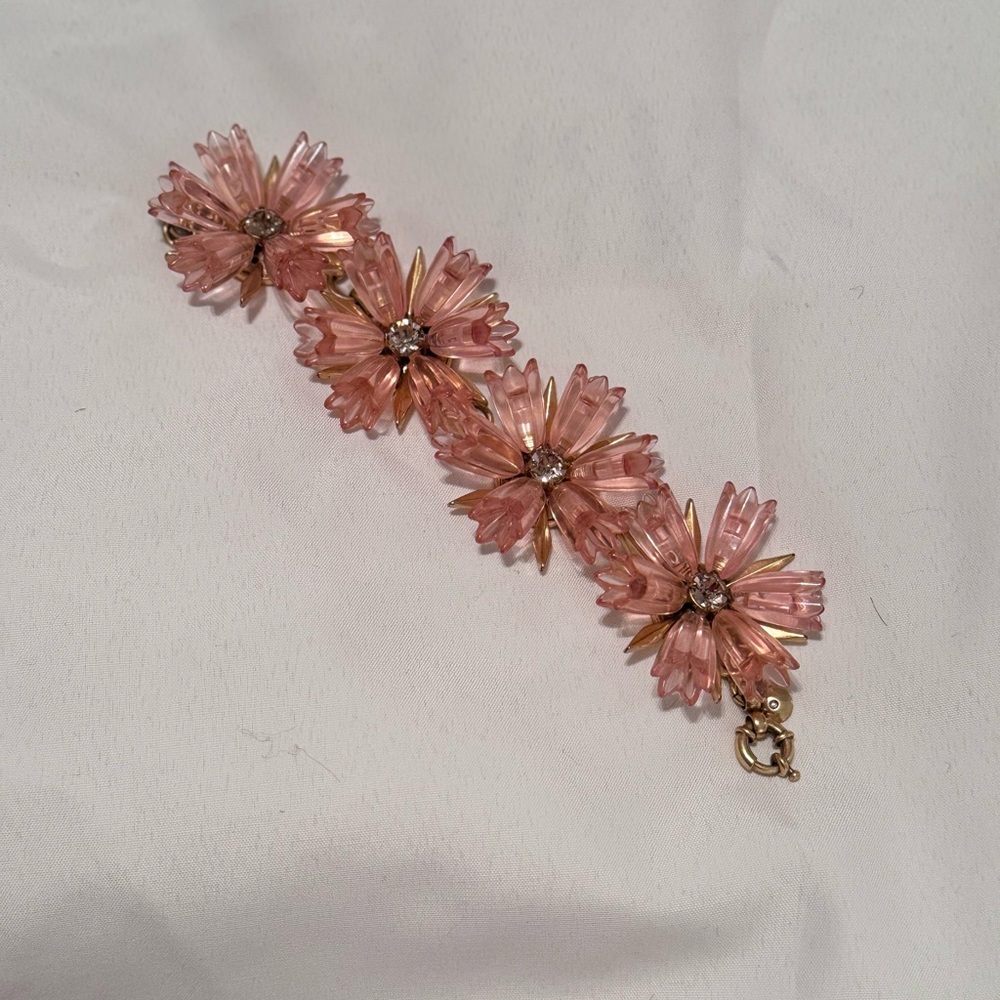 Floral bracelet…. Excellent condition